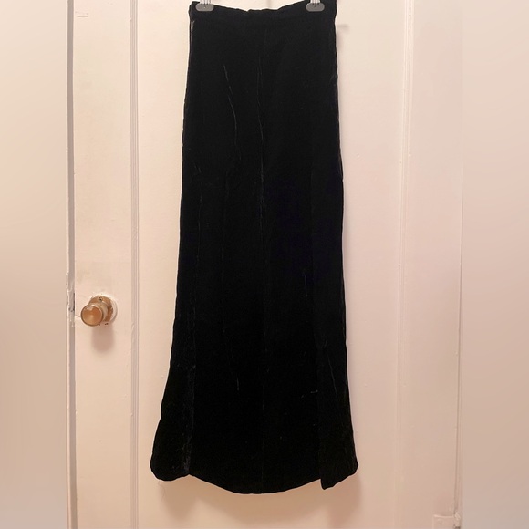 Vintage black velvet maxi skirt with slit - Picture 1 of 5